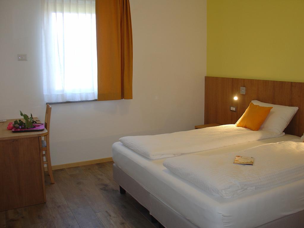 Agriturismo Girasole Fai della Paganella Ngoại thất bức ảnh